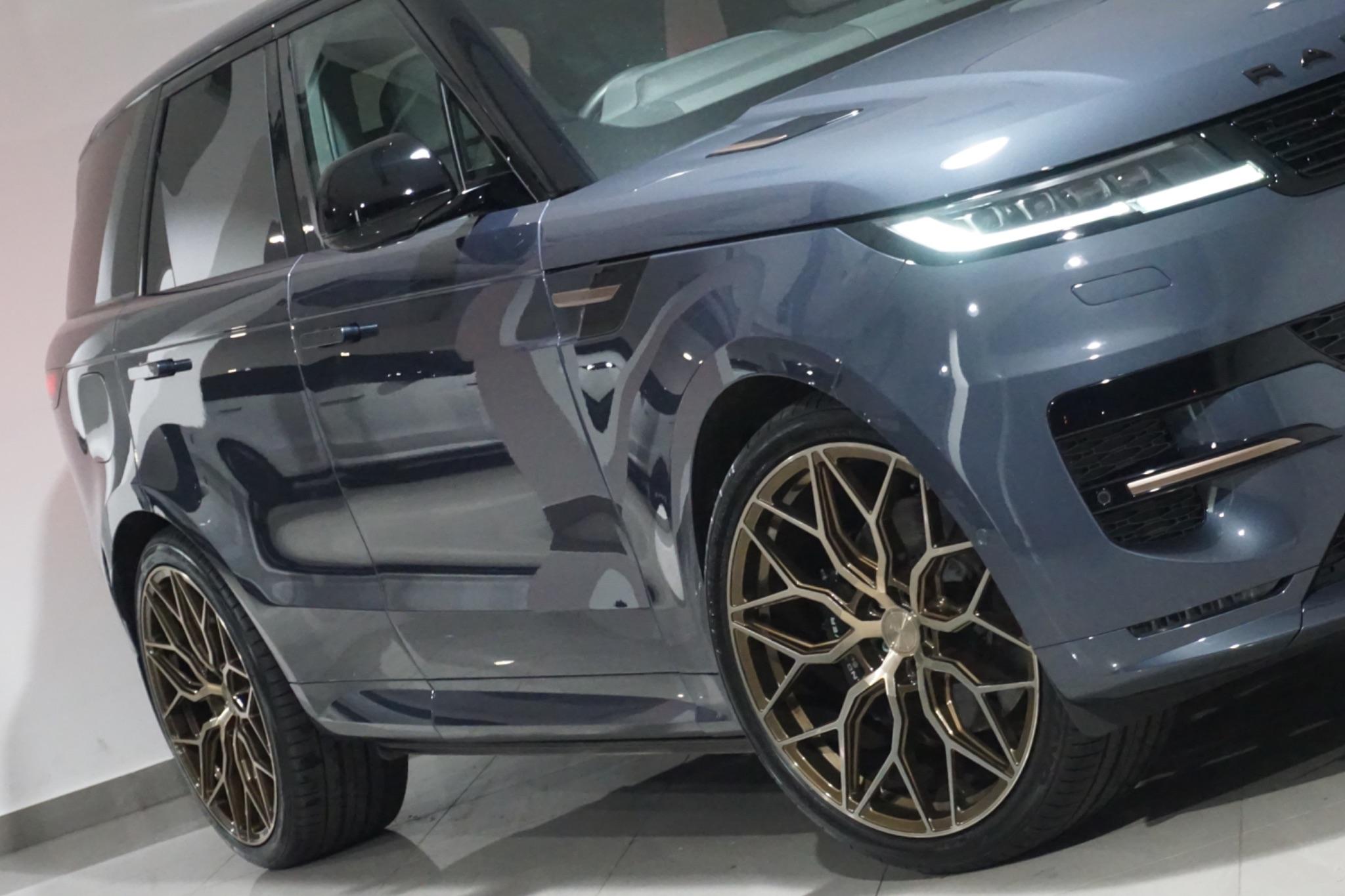 Land Rover Range Rover Sport 3.0 D300 MHEV Dynamic SE Auto 4WD Euro 6 (s/s) 5dr
